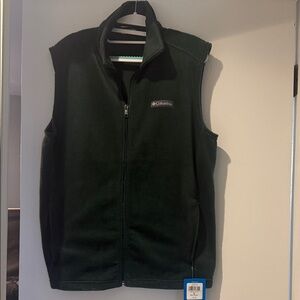 Columbia Forest Green Fleece Vest NWT